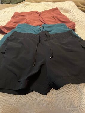 Three-Pack Drawstring Casual Shorts - Black, Teal, Rust
XL
All 3 for $20